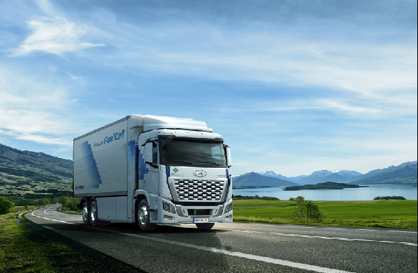 Hyundai Motor's XCIENT Fuel Cell Trucks Achieve Record in Switzerland