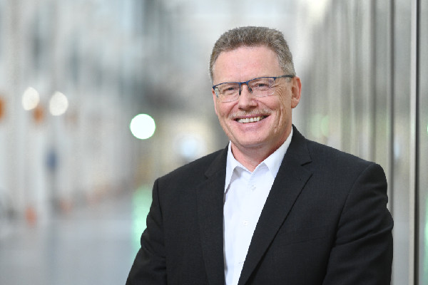 Reiche Leads VWCV Production Shift