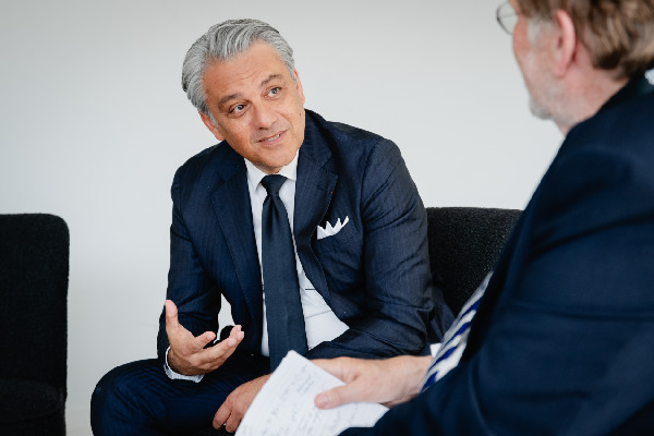 Luca de Meo Wins Issigonis Trophy