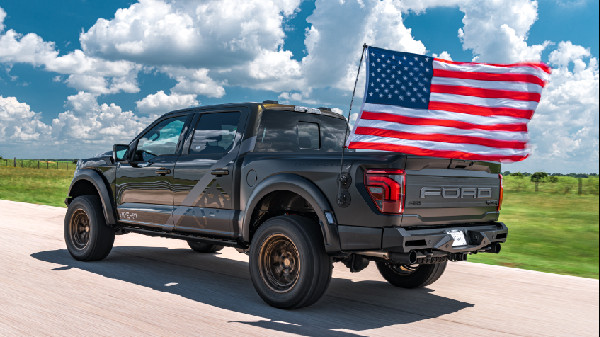 VelociRaptor Freedom Series Debuts