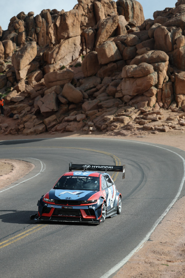 IONIQ 5 N Sets Pikes Peak Record
