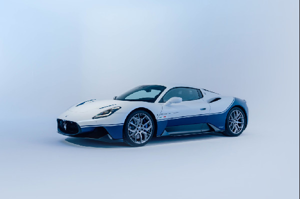 Maserati Marks MC12's 20th with MC20 Series