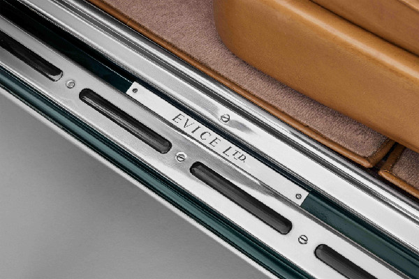 Electric Rolls-Royce Silver Shadow Revealed