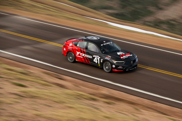 Acura Excels at Pikes Peak