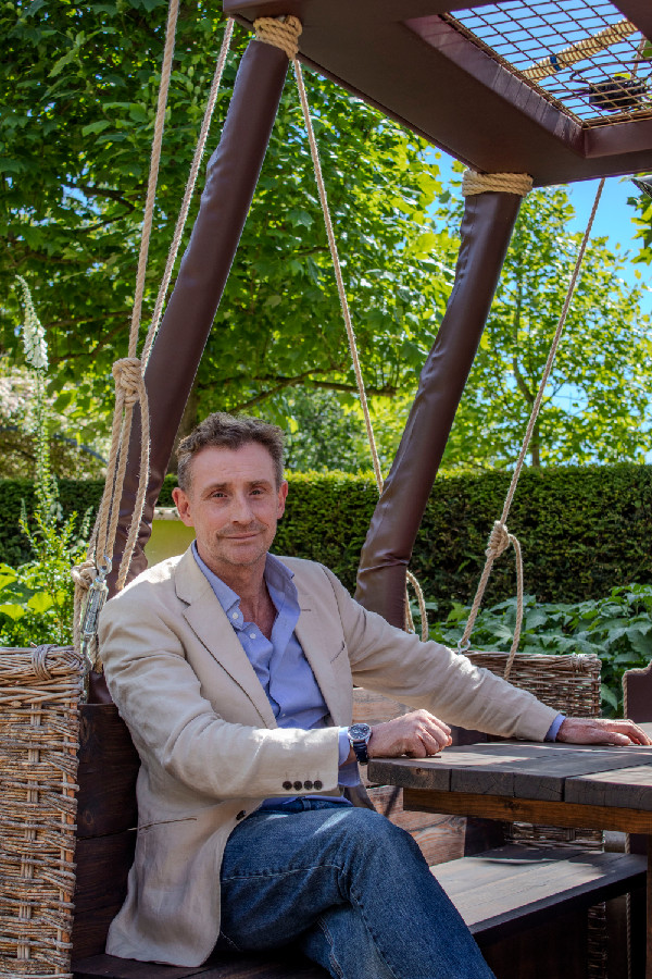 Nick English Leads MOKE International