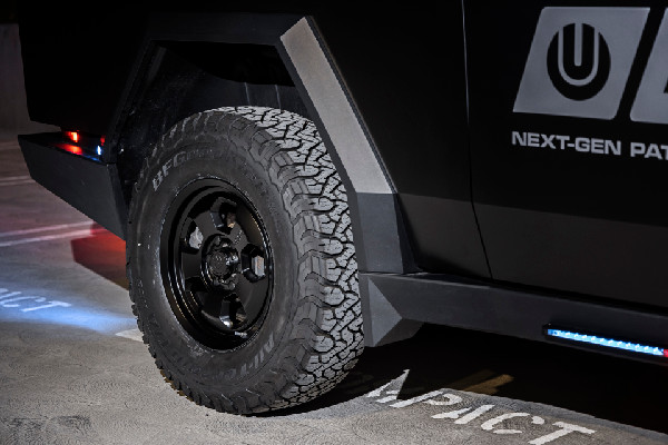 Tesla Cybertruck as New Police Vehicle Tesla Cybertruck as New Police Vehicle