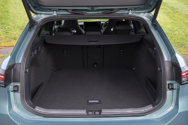 Passat Wins Tow Car Awards 2024