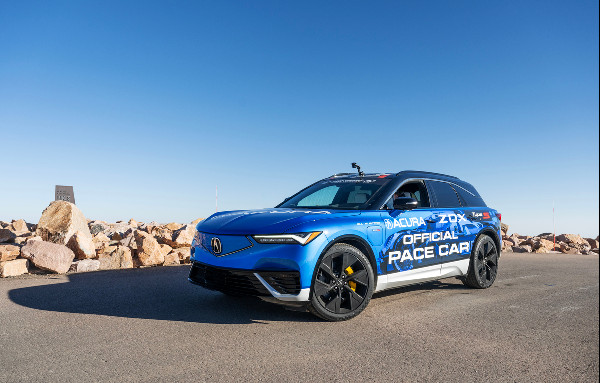 Acura Excels at Pikes Peak