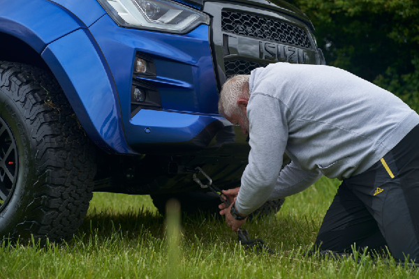 Isuzu Sponsors 2024 Sleddog Event