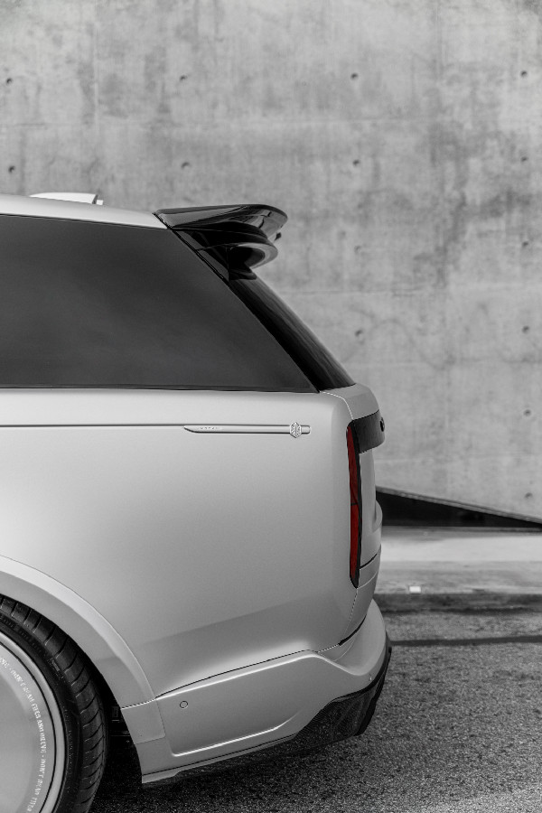Kim K's Custom Range Rover Revealed