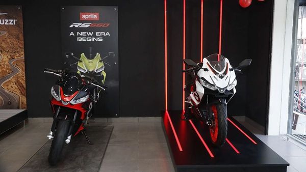 aprilia delivers 51 rs457