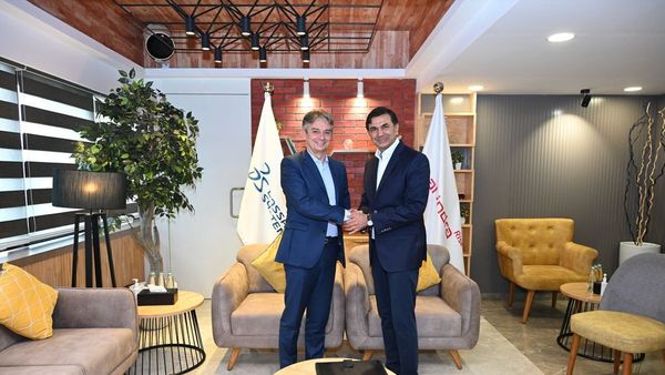 Mahindra s Digital Leap with Dassault