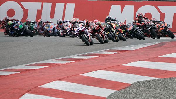 moto gp vs wsbk 4