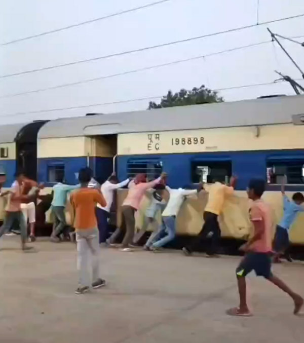 Public Stops Train Fire in Bihar