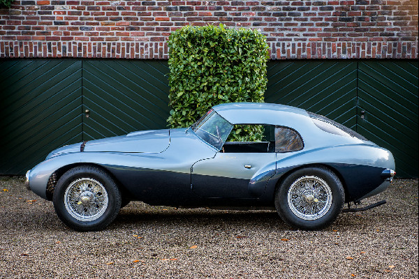 1950 Ferrari ‘Uovo’ Stars at Salon Privé