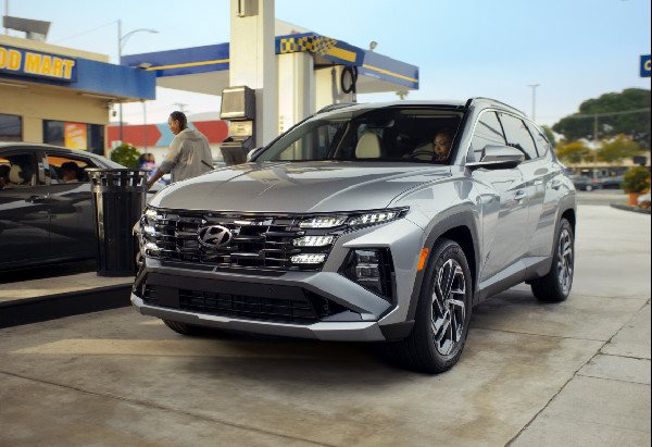 'Everyone's Outside': Hyundai's New Campaign