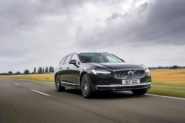 New Volvo Black Editions & Estate Comebacks