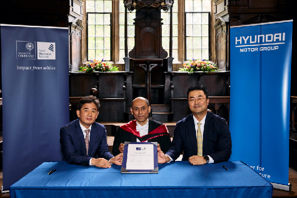 Hyundai, Oxford Launch Strategy Centre