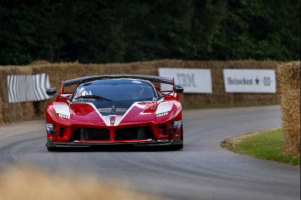 Bearman's Ferrari Drive Wows at Goodwood