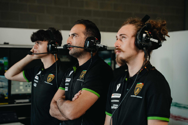 Lamborghini & Macron Team Up