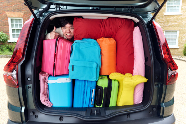 Dacia's Summer Packing Tips with Tetris Pro