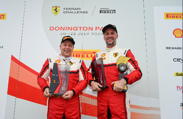 Ferrari Challenge UK: Donington Thrills Ferrari Challenge UK: Donington Thrills