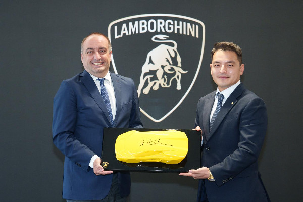 New Lamborghini Outlet in Bundang