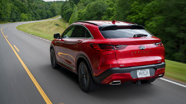 New INFINITI QX55: Luxury & Tech