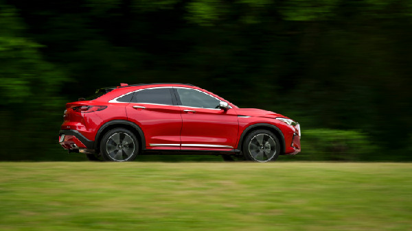 New INFINITI QX55: Luxury & Tech