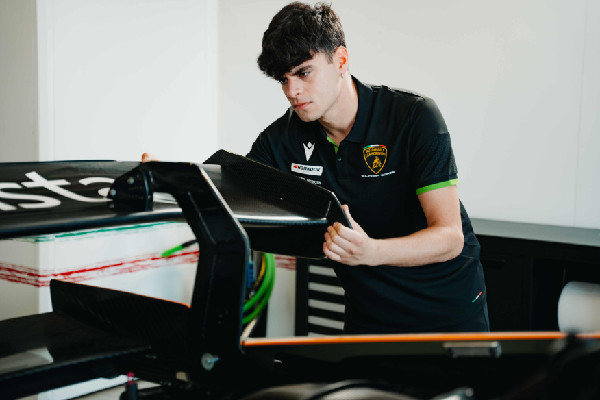 Lamborghini & Macron Team Up