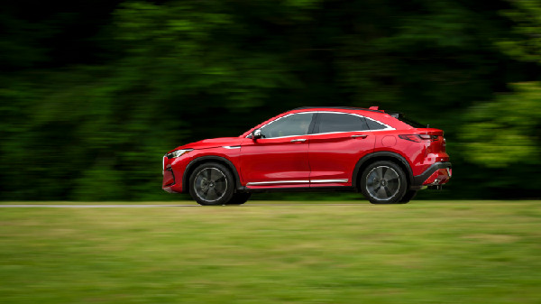 New INFINITI QX55: Luxury & Tech