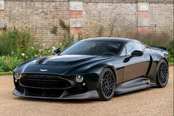 Aston Martin's Dynamic Goodwood 2024 Show