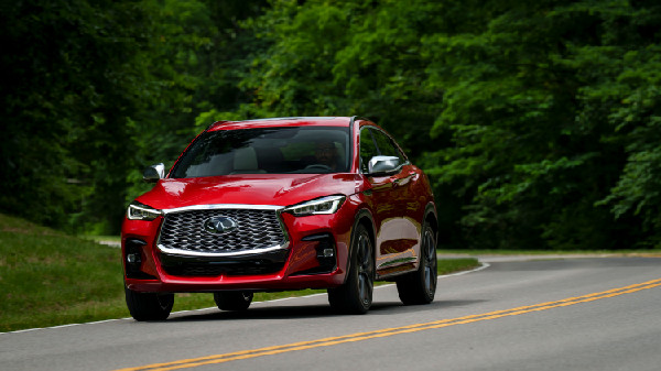 New INFINITI QX55: Luxury & Tech