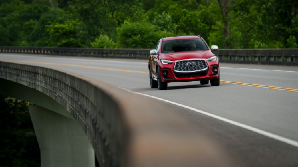 New INFINITI QX55: Luxury & Tech