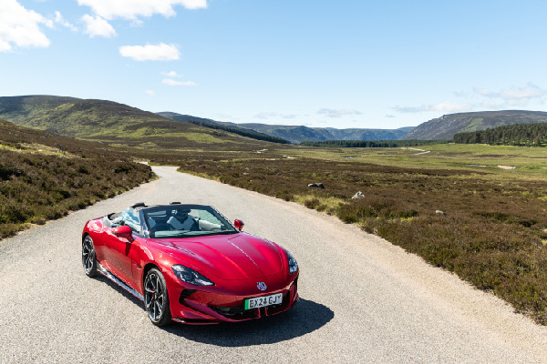 MG Cyberster UK Debut Preview