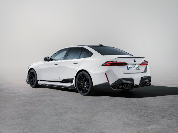 New BMW M5: Hybrid Power Meets Style