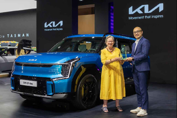 Kia EV9 Wins Global Best Car Award