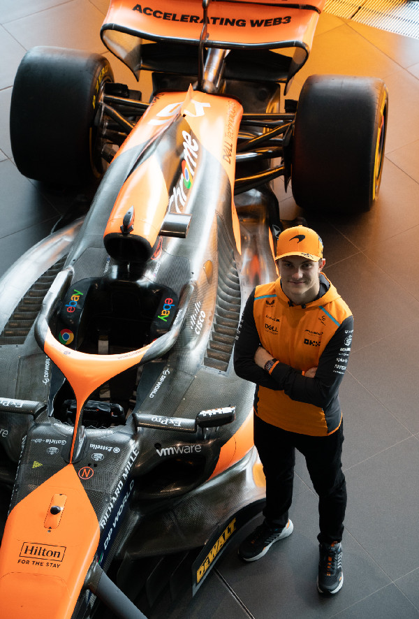 eBay Sponsors British GP Stage