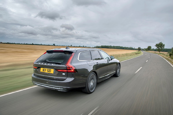 New Volvo Black Editions & Estate Comebacks