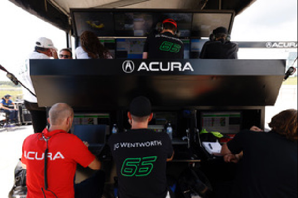 Acura NSX GT3 Evo22 Takes Ninth in Canada