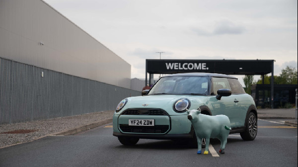 MINI Supports OxTrail 2024 Charity