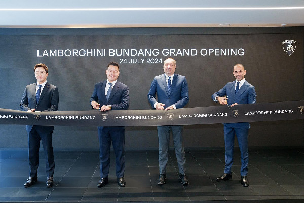 New Lamborghini Outlet in Bundang