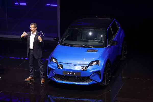 Alpine A290 Electric Debut at Goodwood Alpine A290 Electric Debut at Goodwood