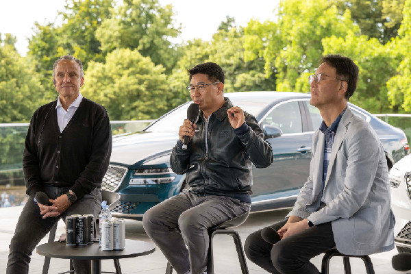 Genesis GV60 Magma Eyes 2025 Launch