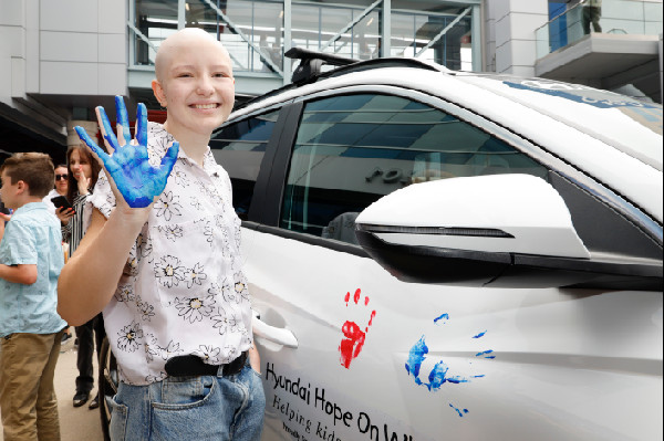 Hyundai Donates $200K to CHOC