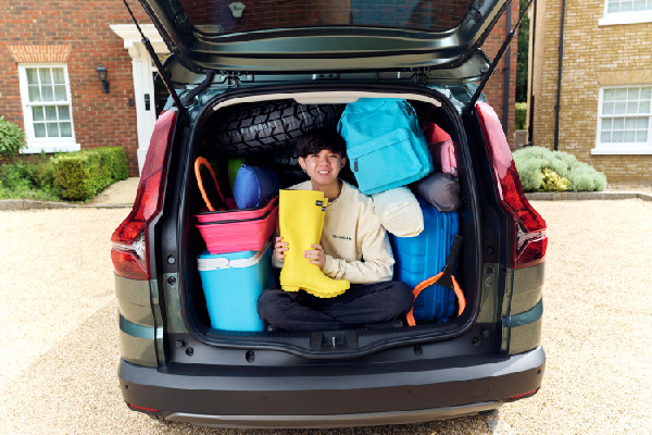 Dacia's Summer Packing Tips with Tetris Pro