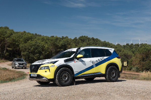 X-Trail e-POWER Wins at Baja Rally