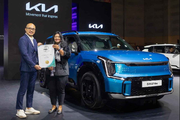 Kia EV9 Wins Global Best Car Award