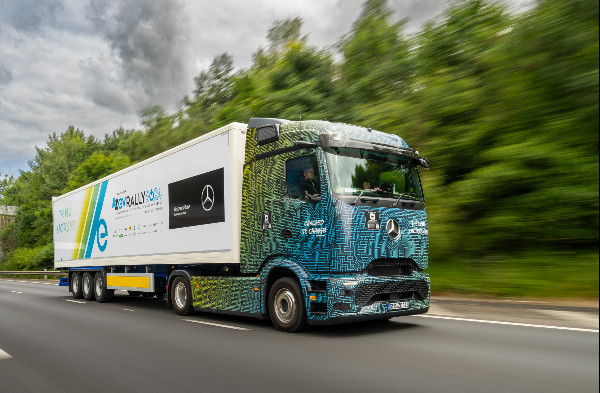 eActros 600 Wins EV Rally UK