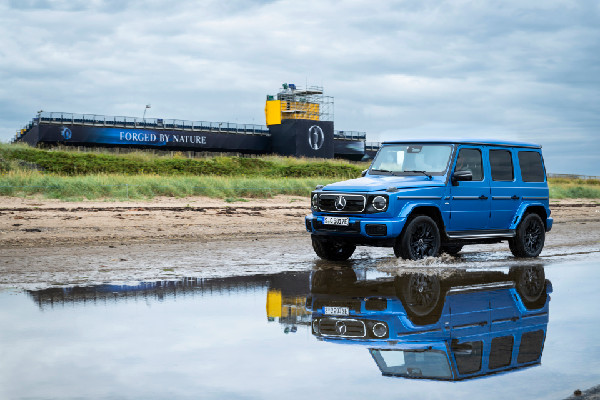 G-Class Brings Claret Jug to The Open